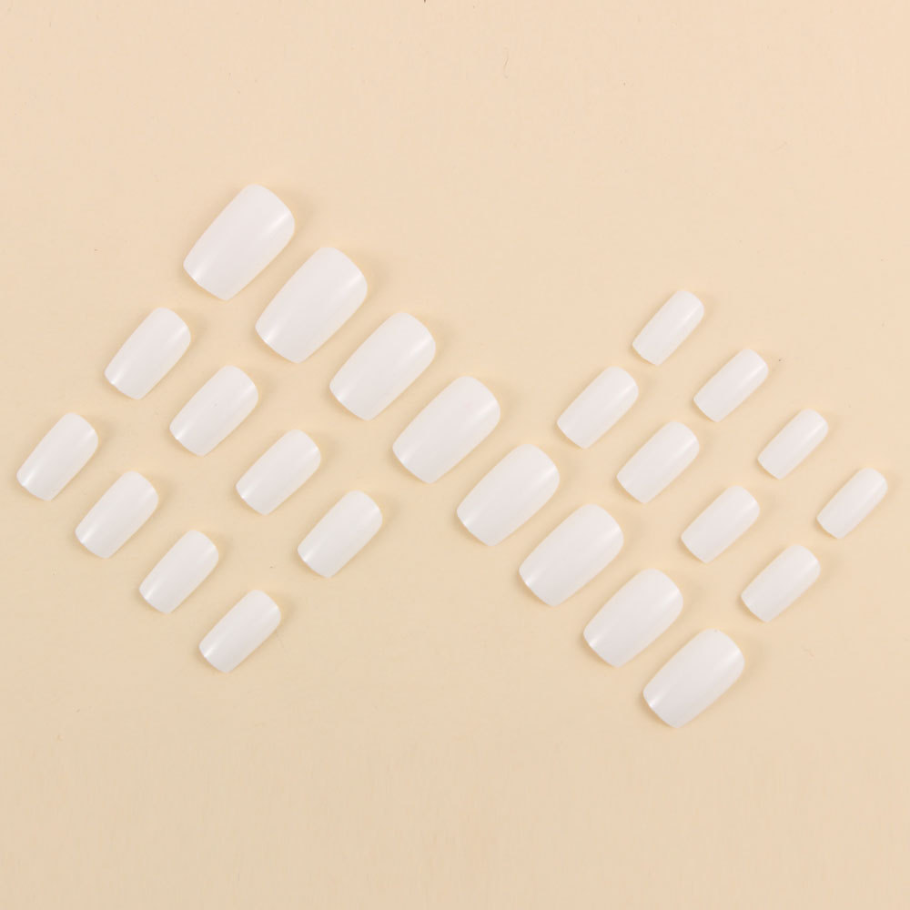 เล็บปลอมสีขาวเรียบง่าย 24 ชิ้น - Nail Art Simple Elegant บทวิจารณ์และราคา