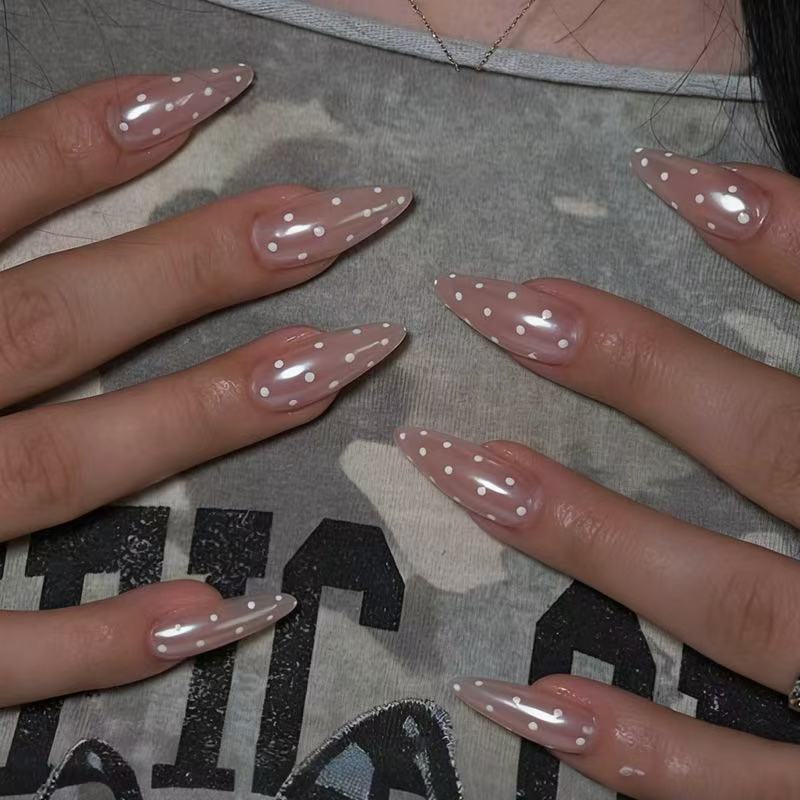 24 ชิ้น เล็บปลอมลายจุดสีขาวนู้ - Nail Art Simple Elegant บทวิจารณ์และราคา